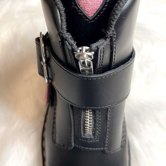 💝 Brand New Authentic  Lazy Oaf x Doc Marten Collaboration Boot Size 11 NWOB - Picture 15 of 17